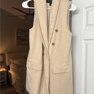 Banana Republic Tan Sleeveless Vest